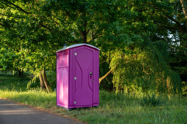 Best Porta potty rental near me  in Bernie, MO