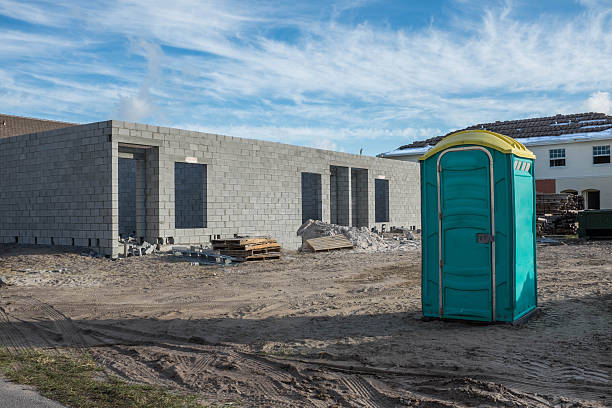 Portable bathroom rental in Bernie, MO